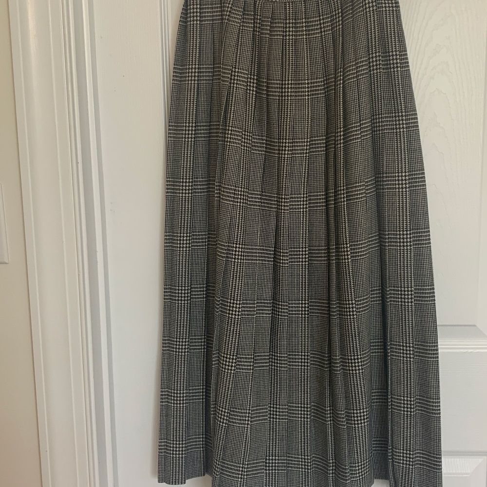 Vintage 100% Wool, Size 6, Pleated Skirt by JH Collectibles